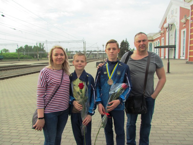 Kikboksery edut na chempionat mira kraatorsk 19