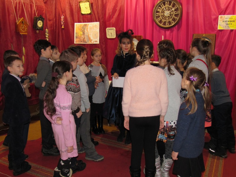 v muzee istorii kramatorska spasajut hod vremeni.jpg5