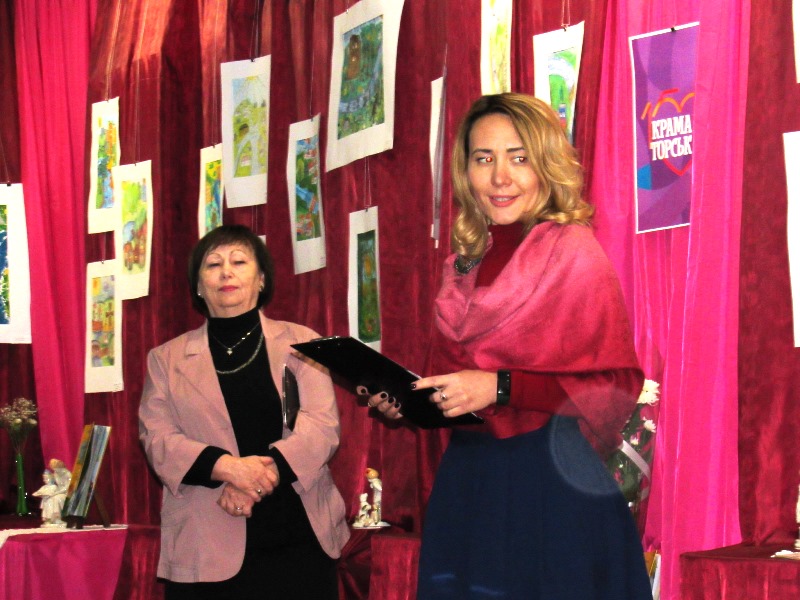 v muzee istorii kramatorska prezentovali pesennyj sbornik.jpg6