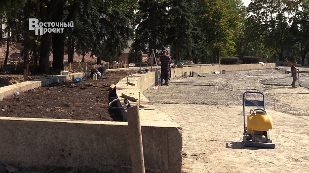 Sequence 03.00 04 15 13.Still015