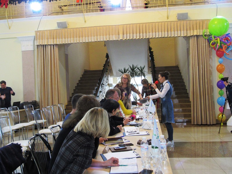 jaskravi diti v rkmatorske.jpg8