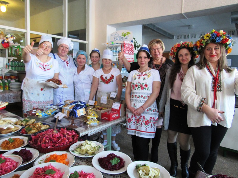 den ukrainskoj kuhni v kramatorske.jpg11