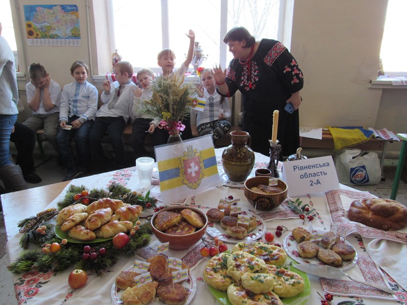 den ukrainskoj kuhni v kramatorske.jpg12