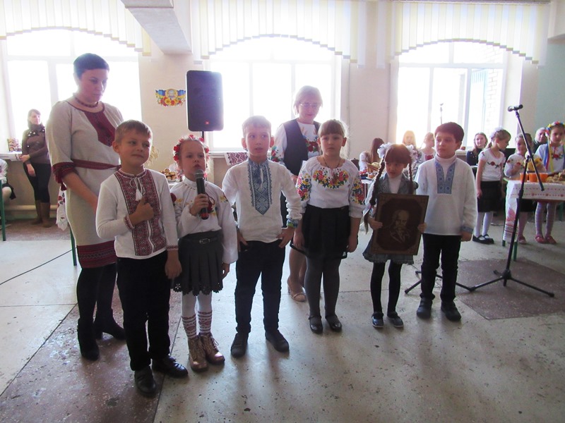 den ukrainskoj kuhni v kramatorske.jpg9