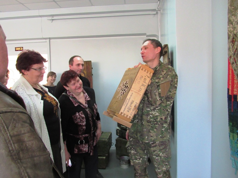 vyistavka voenno polevoy art v kramatorske.JPG5