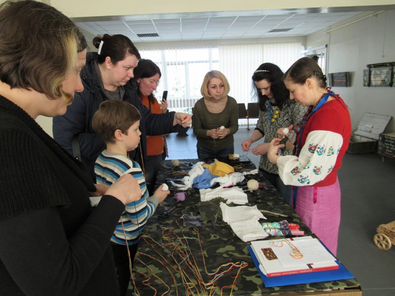 vyistavka voenno polevoy art v kramatorske.JPG6