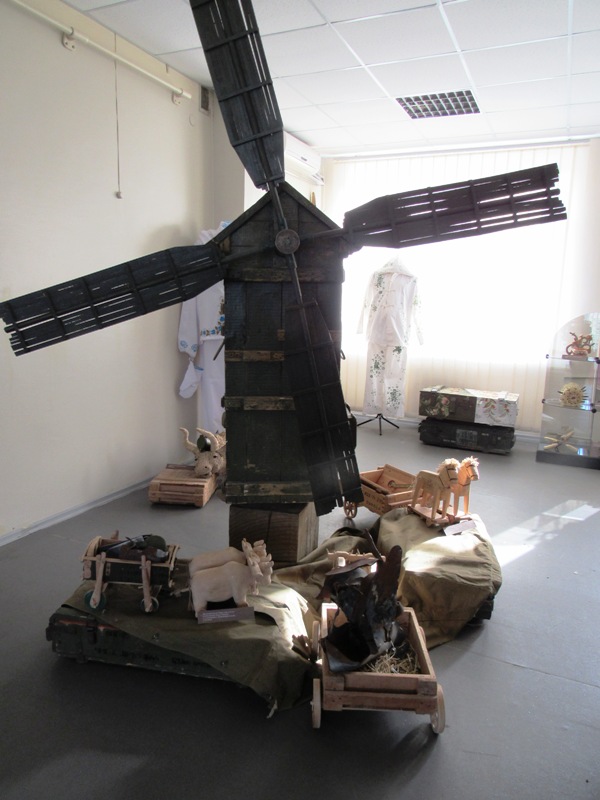 vyistavka voenno polevoy art v kramatorske.JPG7