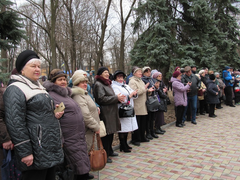 guljanija v parke pushkina.jpg14