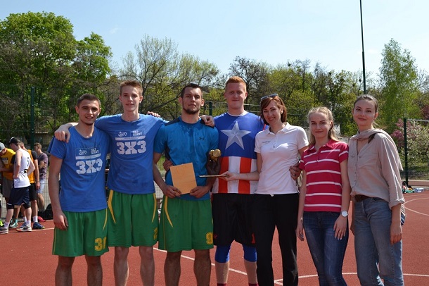 V Kramatorske sostojalsja oblastnoj turnir po stritbolu 1