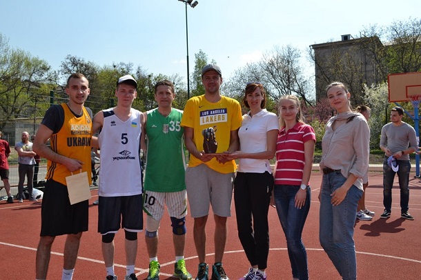 V Kramatorske sostojalsja oblastnoj turnir po stritbolu 3