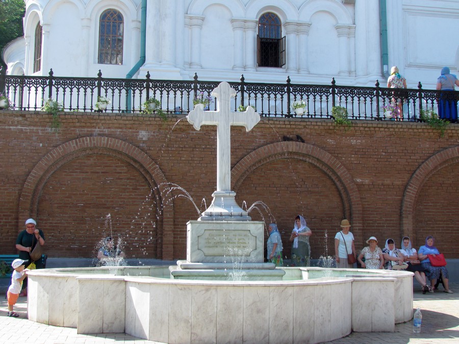 poezdka v svjatogorsk pensionerov kramatorska 5