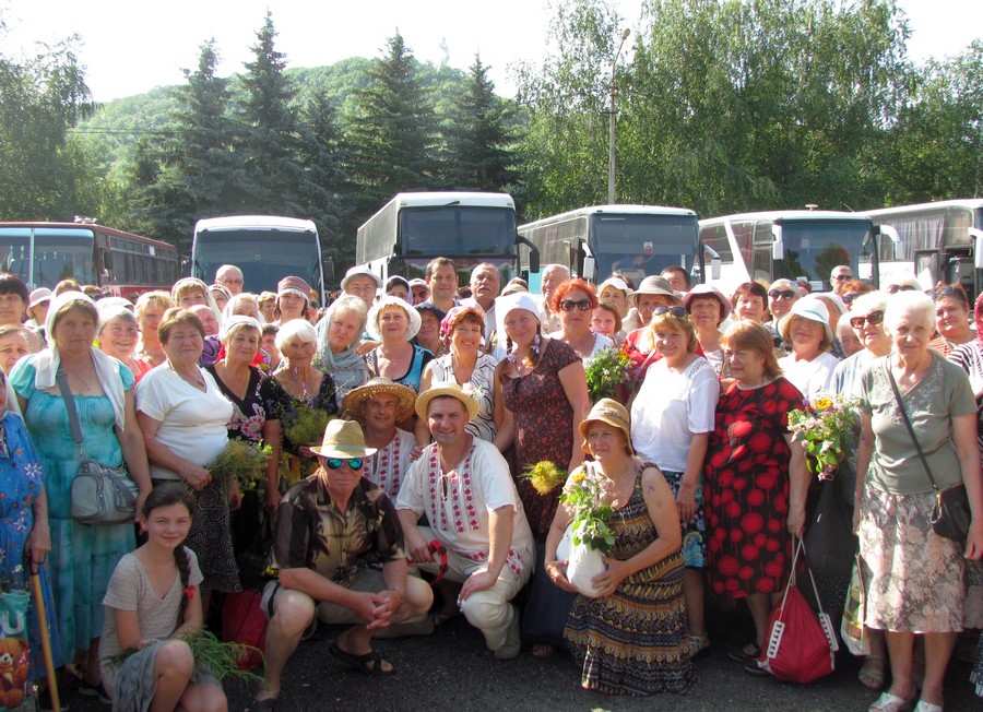 poezdka v svjatogorsk pensionerov kramatorska 7