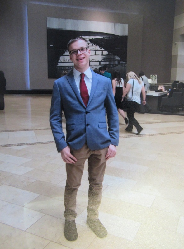 vospitannik doma rebenka iz amerikii kramatorsk.JPG2