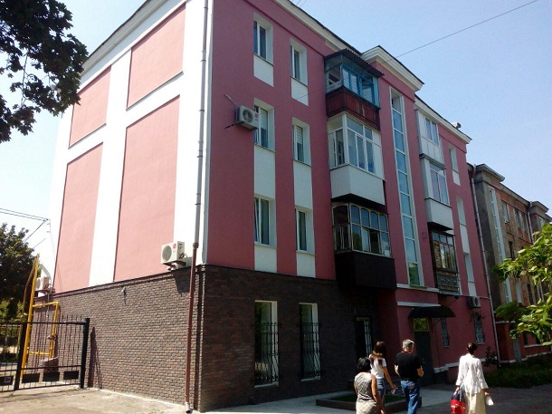 V Kramatorske vandaly razrushajut sportivnye ploshhadki 2