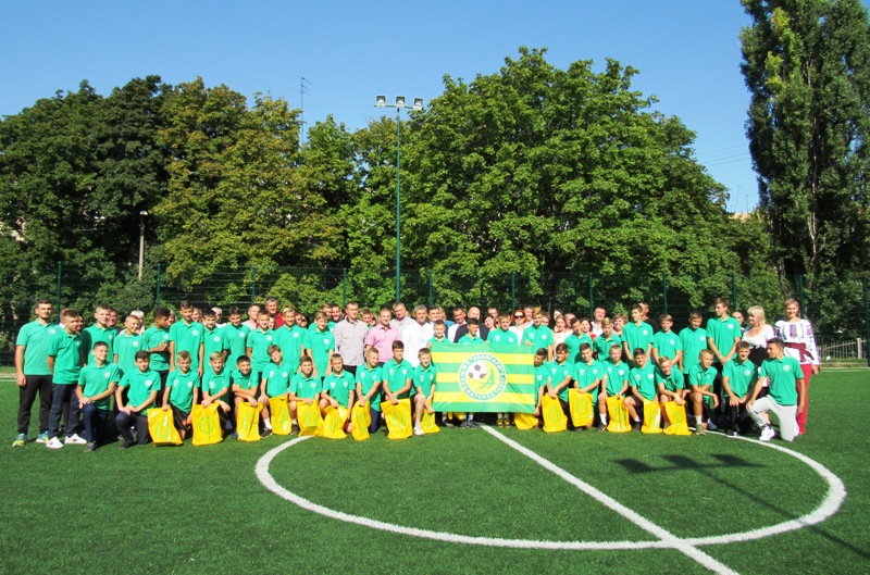 pervyj zvonok v licee35 kramatorsk.JPG2