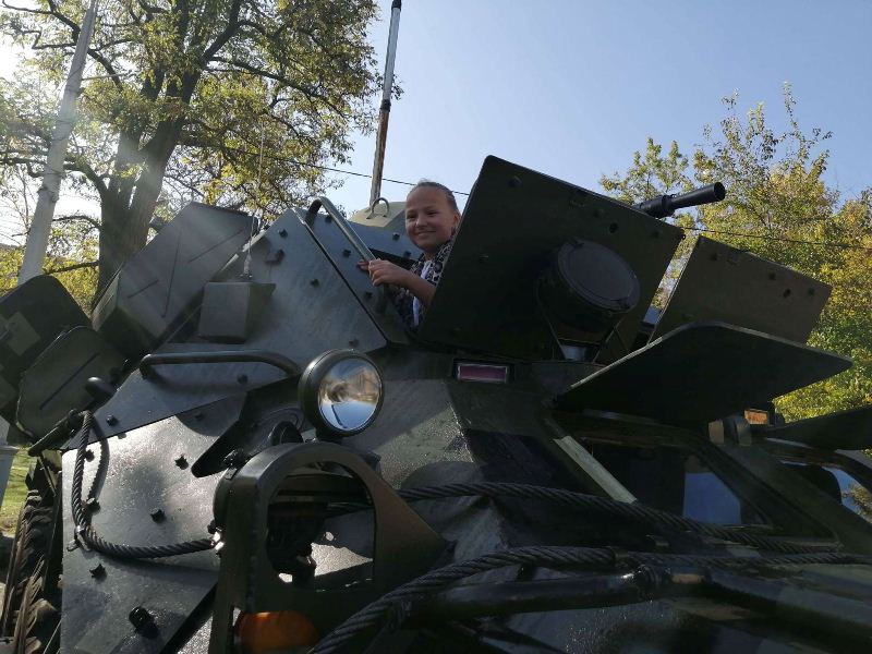 prazdnik dlja zashhitnikov kramatorsk13