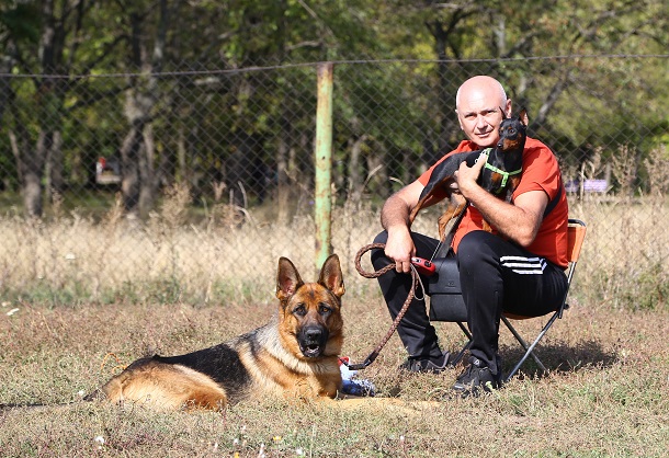 V Kramatorske proshla vystavka sobak gorodskogo otdelenija KSU 17