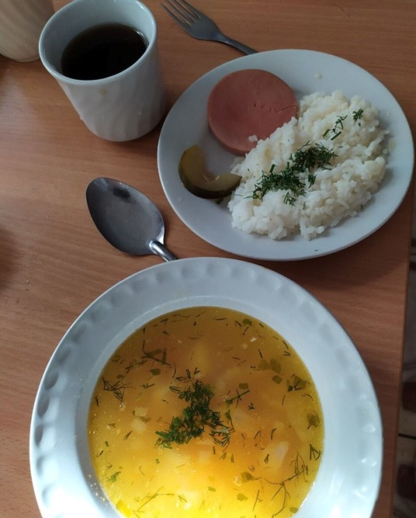 bljuda v shkolnoj stolovoj osh9.jpg2