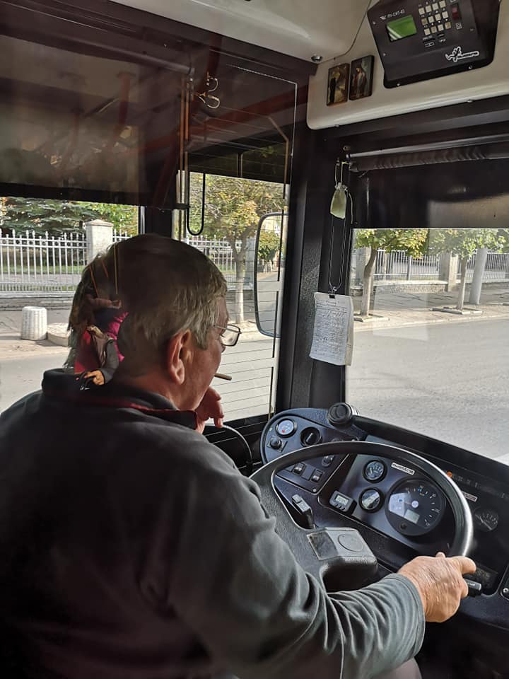 kurit v saloni kramatorsk