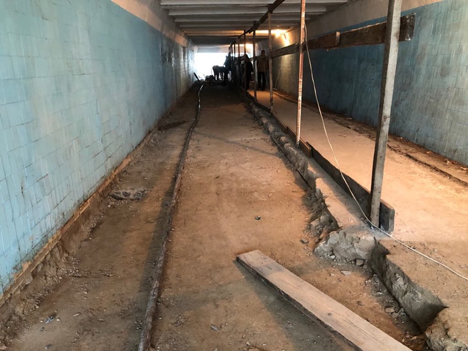 V Kramatorske na Novom Svete remontirujut peshehodnyj perehod 4