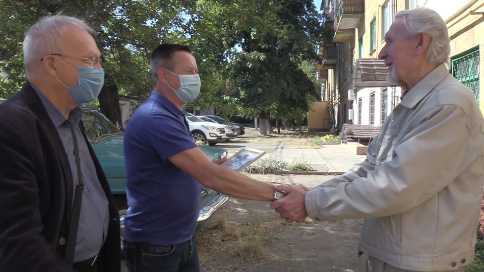 Izvestnyj Kramatorskij hudozhnik otmetil 85 letnij jubilej 2