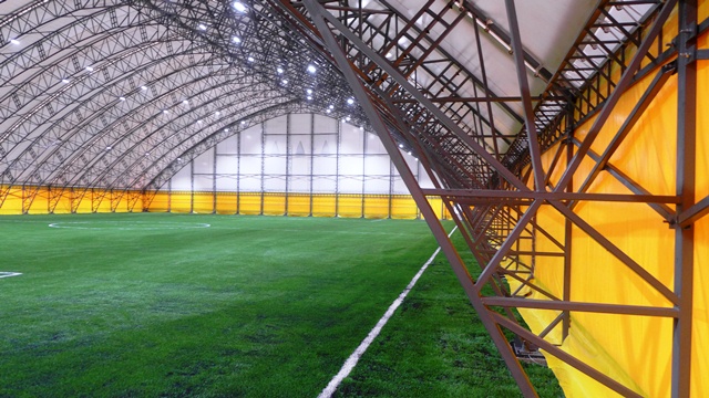 bernadskogo kryte pole 2