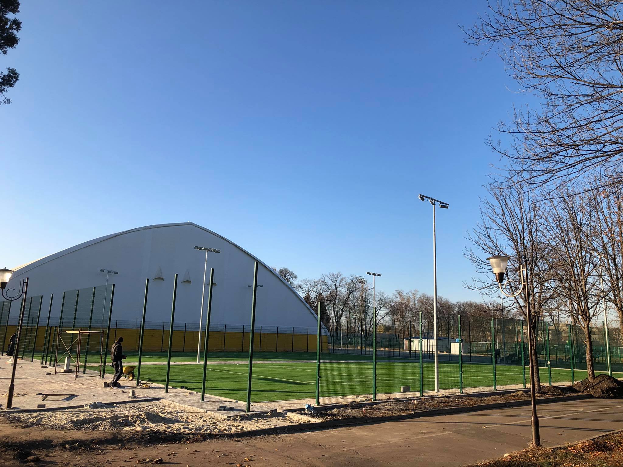 sad bernatskogo polya