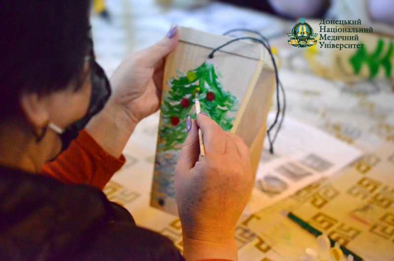 kormushki dlja ptic donmu.jpg1