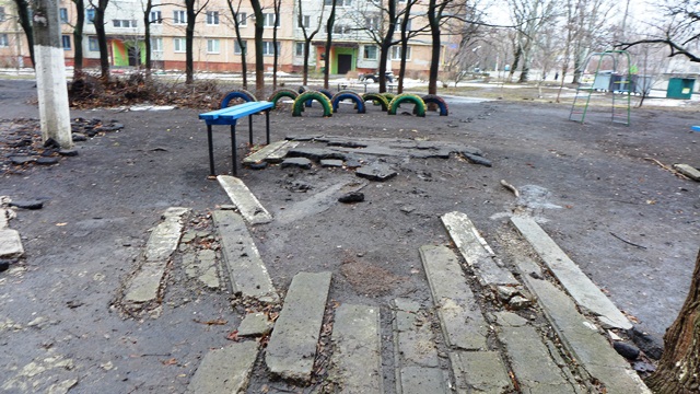 dvory parkovki avtomobili kramatorsk 7