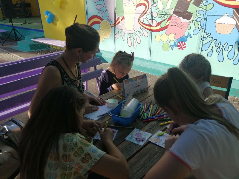 den otkrytyhdverej cvr.jpg2