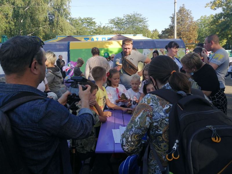 den otkrytyhdverej cvr.jpg4