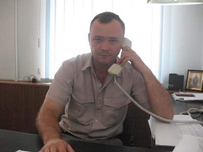 Главный инженер РЭС Владимир Рогоза проводит прямую линию