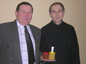 Виктор Лигачев и Владимир Малыхин: "Каждый пчеловод специализируется на определенном продукте пчеловодства"