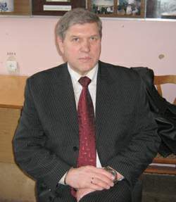Николай Новосёлов: "Чем больше люди болеют, тем большее финансирование получает стационар. Существует скрытая заин- тересованность в росте заболеваний" Фото Андрея Белобородова