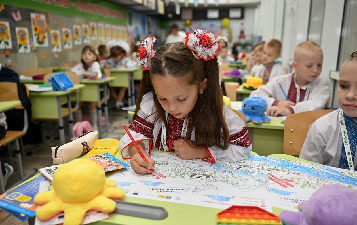 shkola pershiy klas perehid stantsiya metro harkiv veresen 2024 r gettyimages 2169317337 1 5bf1e95b520f40a90cc0f1bb4456a24a 1300x820 20260724 110157