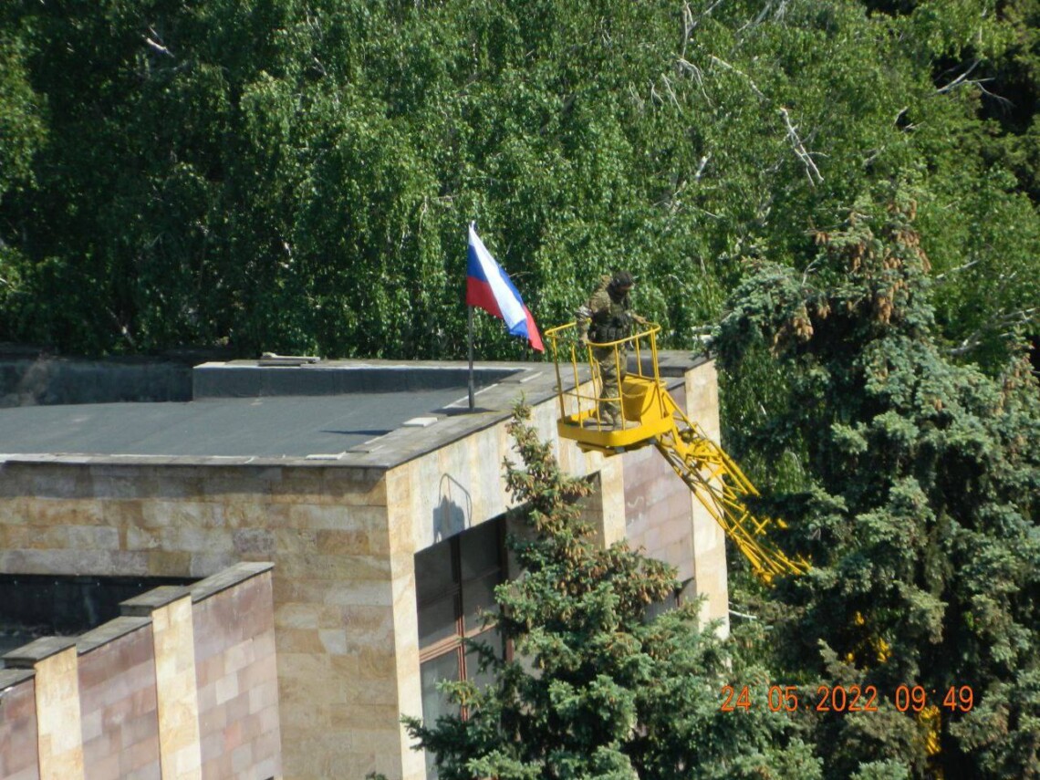 158078 1 large