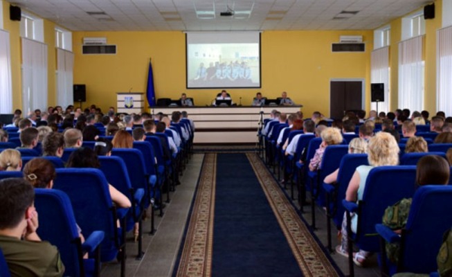 nagrazhdeni luchshie politseyskie kramatorska