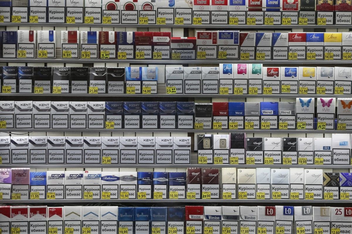 1482323527 1903