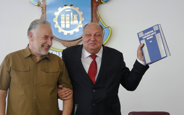 P1600766