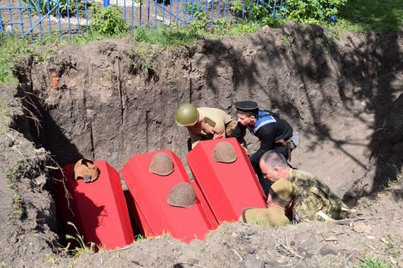 Славянск панихида по воинам 03.05 8