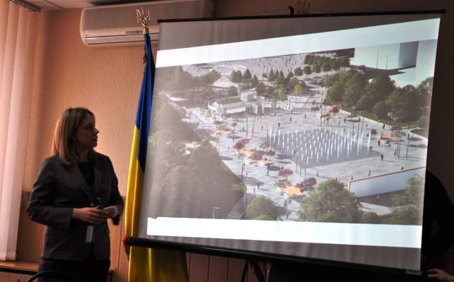 rekonstruktsiya ploshadi mira v kramatorske