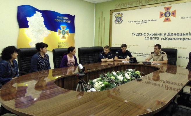 v kramatorske spasateli gotovili pedagogov