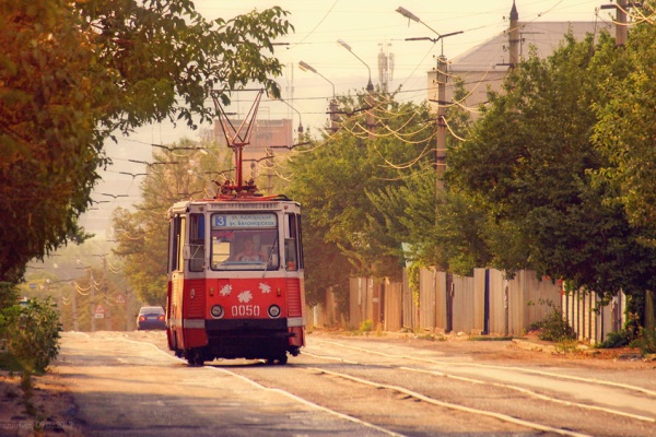 653082