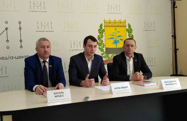 chto meshaet sozdat v kramatorske gromadu