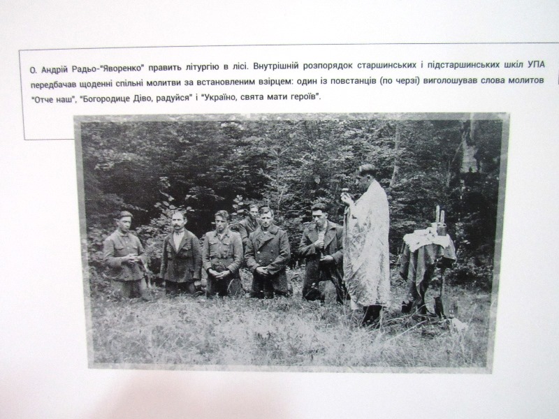kramatorsk vistavka voyna.jpg5