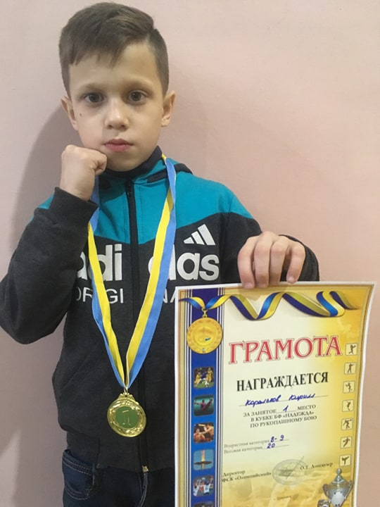 pokrovsk rukopashniy boi 2