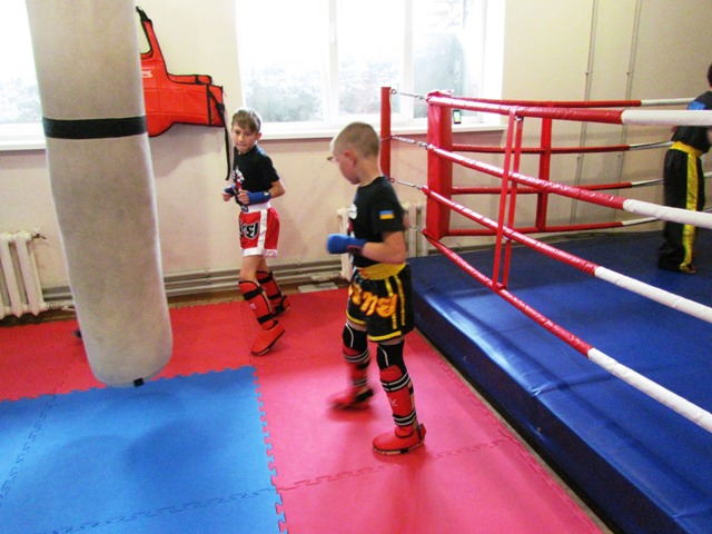 Kikboksery edut na chempionat mira kraatorsk 2