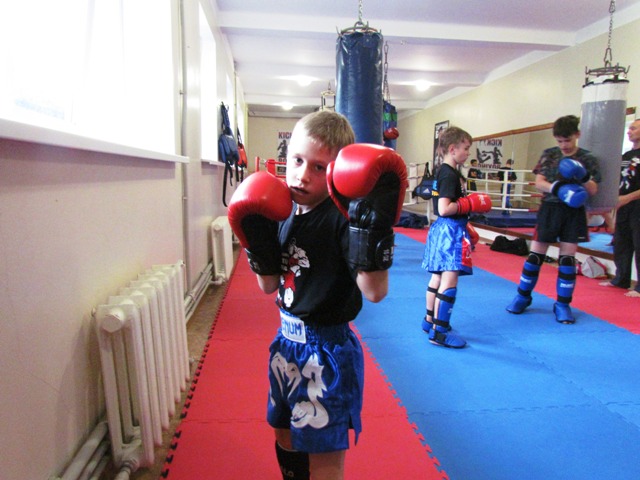 Kikboksery edut na chempionat mira kraatorsk 3