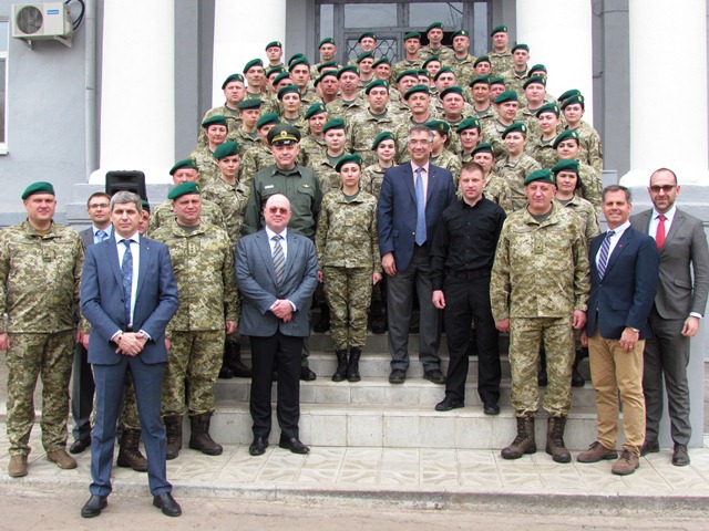 Peredacha it oborudovanija pogranichnikam kramatorsk 8