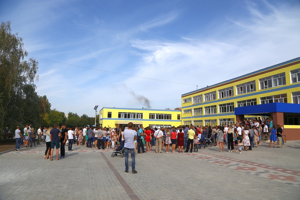 kramatorskaja ukrainskaja gimnazija pervyj zvonok 7
